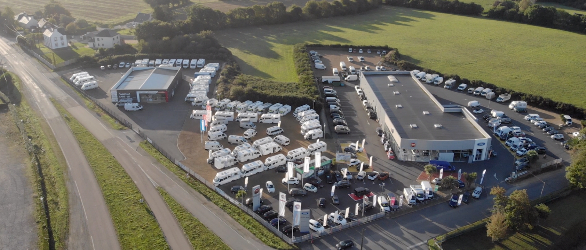 Pacific Auto et Pacific Loisirs vue des concessions